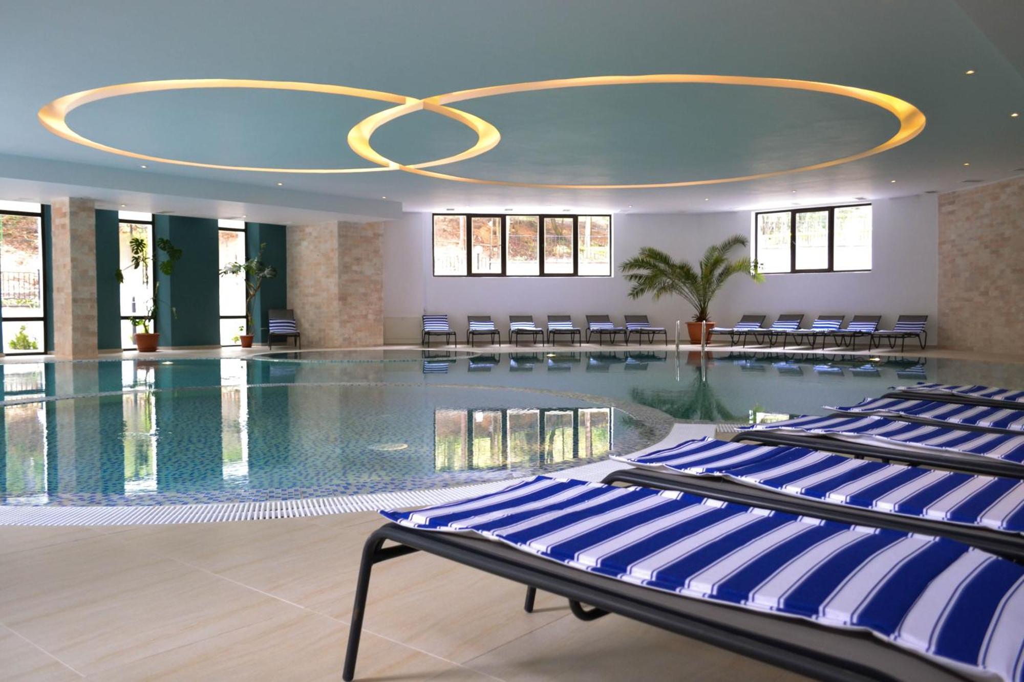 Hotel Hart Predeal Bagian luar foto