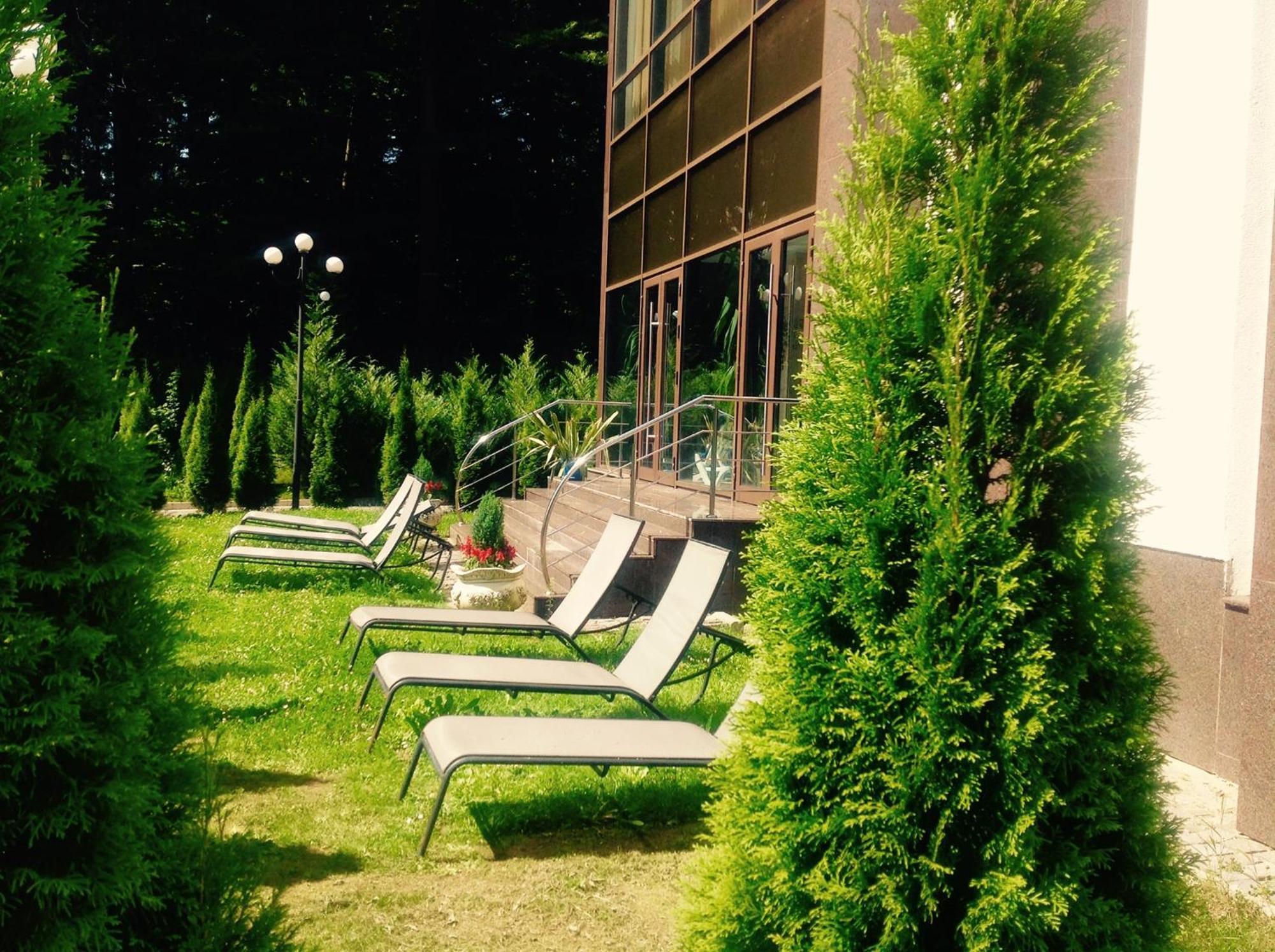 Hotel Hart Predeal Bagian luar foto
